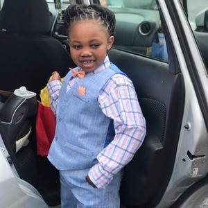 Meet your Posher, Aviles